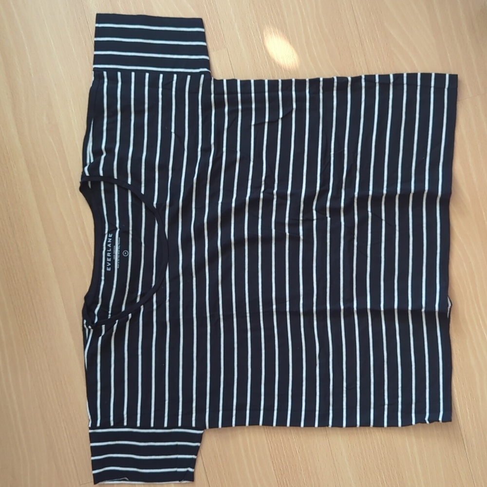 Square tee